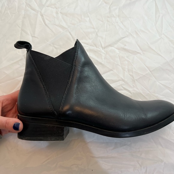 Aldo black ankle boots size 10 - Picture 3 of 4